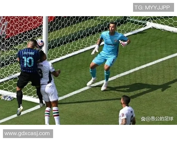 西甲赛场惊现冷门国米大胜曼城引发全场热议